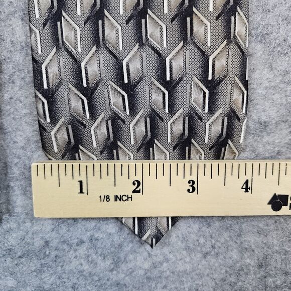 Pierre Cardin Necktie Geometric Black‎ & Beige All Silk Made In USA 4"x59" - Picture 8 of 9